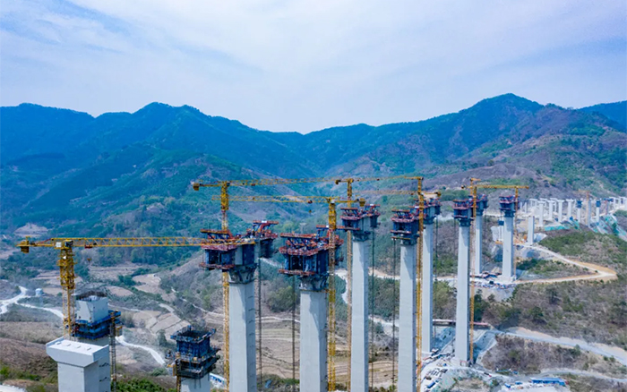 比肩青山接桂黔 | FH至尊群塔助建雅长特大桥