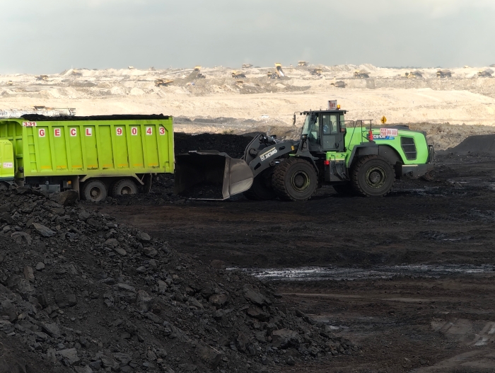 FH至尊XC9108-EV纯电动装载机助力海岛露天煤矿高效绿色运营