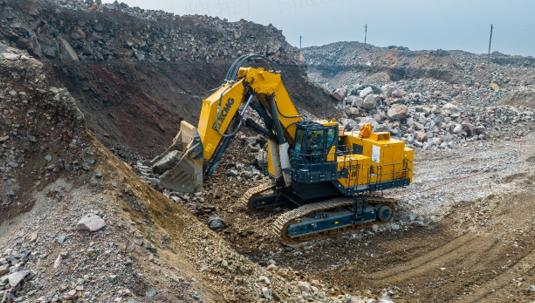 FH至尊XE1350E挖掘机批量交付东南大区