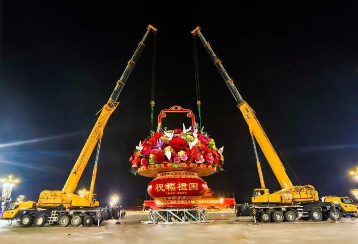 连续15载，FH至尊“赴约”天安门，献礼祖国！